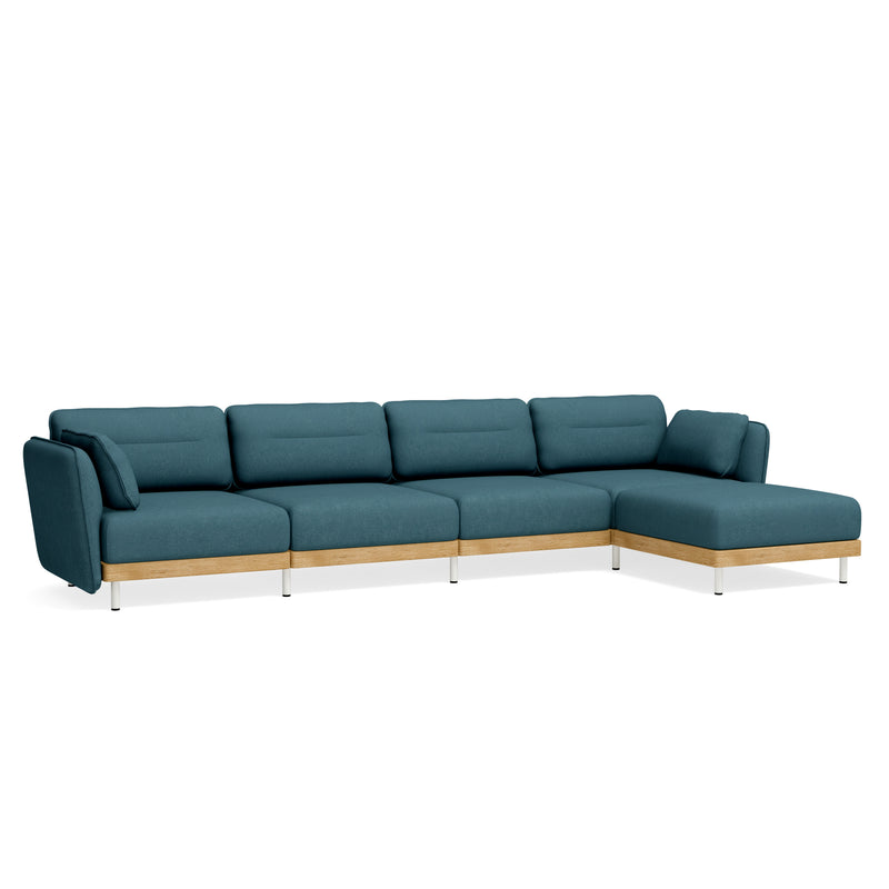 Großes 4-Sitzer Sofa Mio aus Eiche und Metall mit Polstern und Kissen