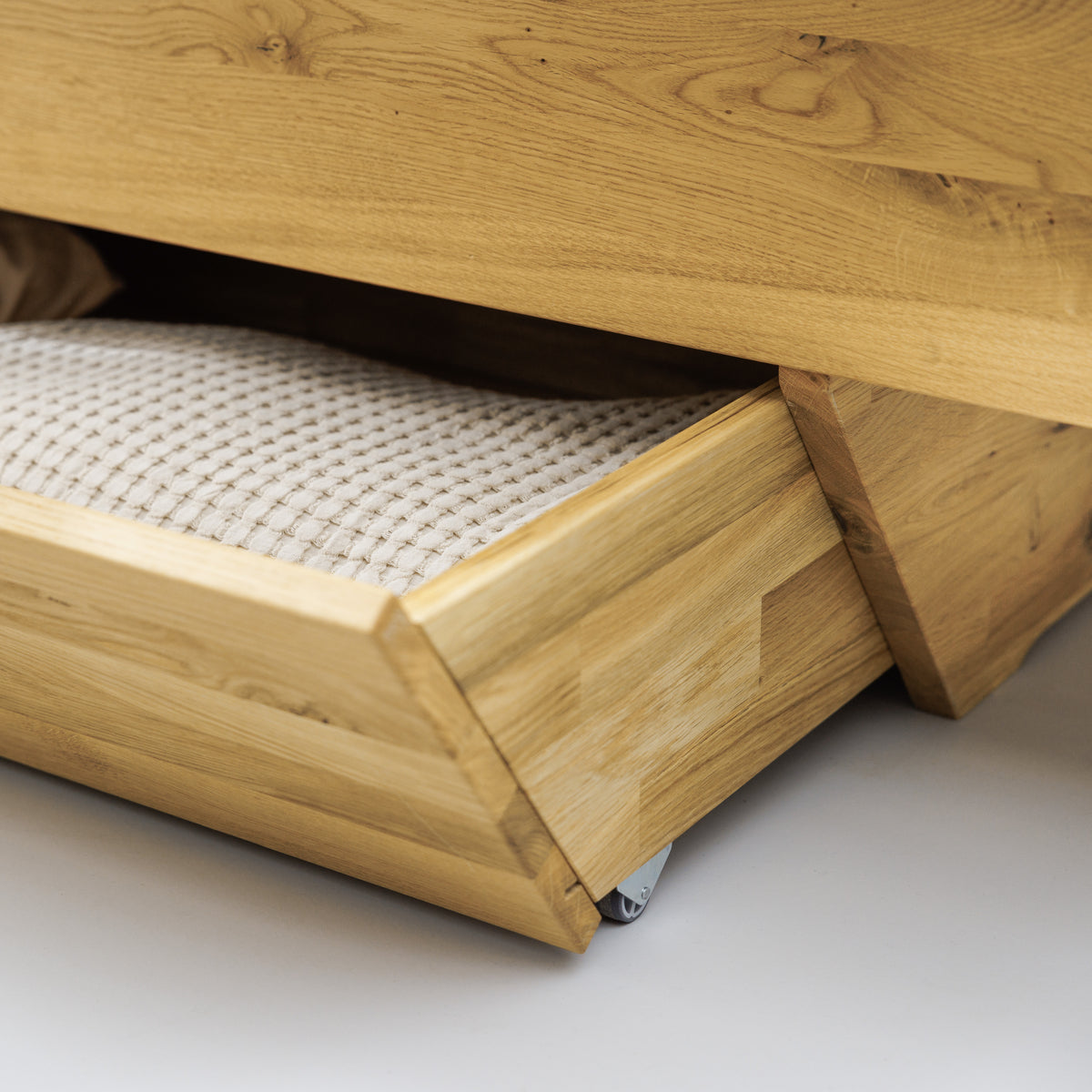 Stauraum unterm Bett - versteckt