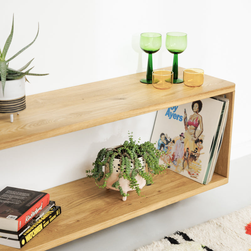 Minimalistisches schwebendes Sideboard Neukölln L aus Wildeiche