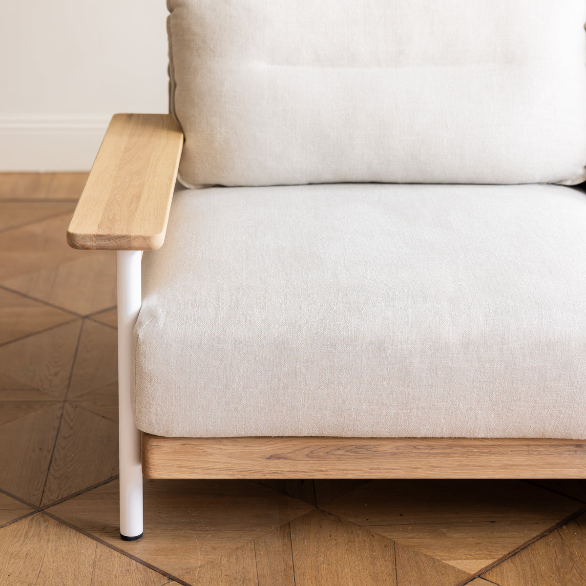 Design Sofa mit Armlehne und Rahmen aus Eiche